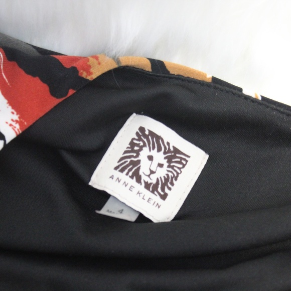 New Flattering Tiger Pattern  Dress - Picture 8 of 8